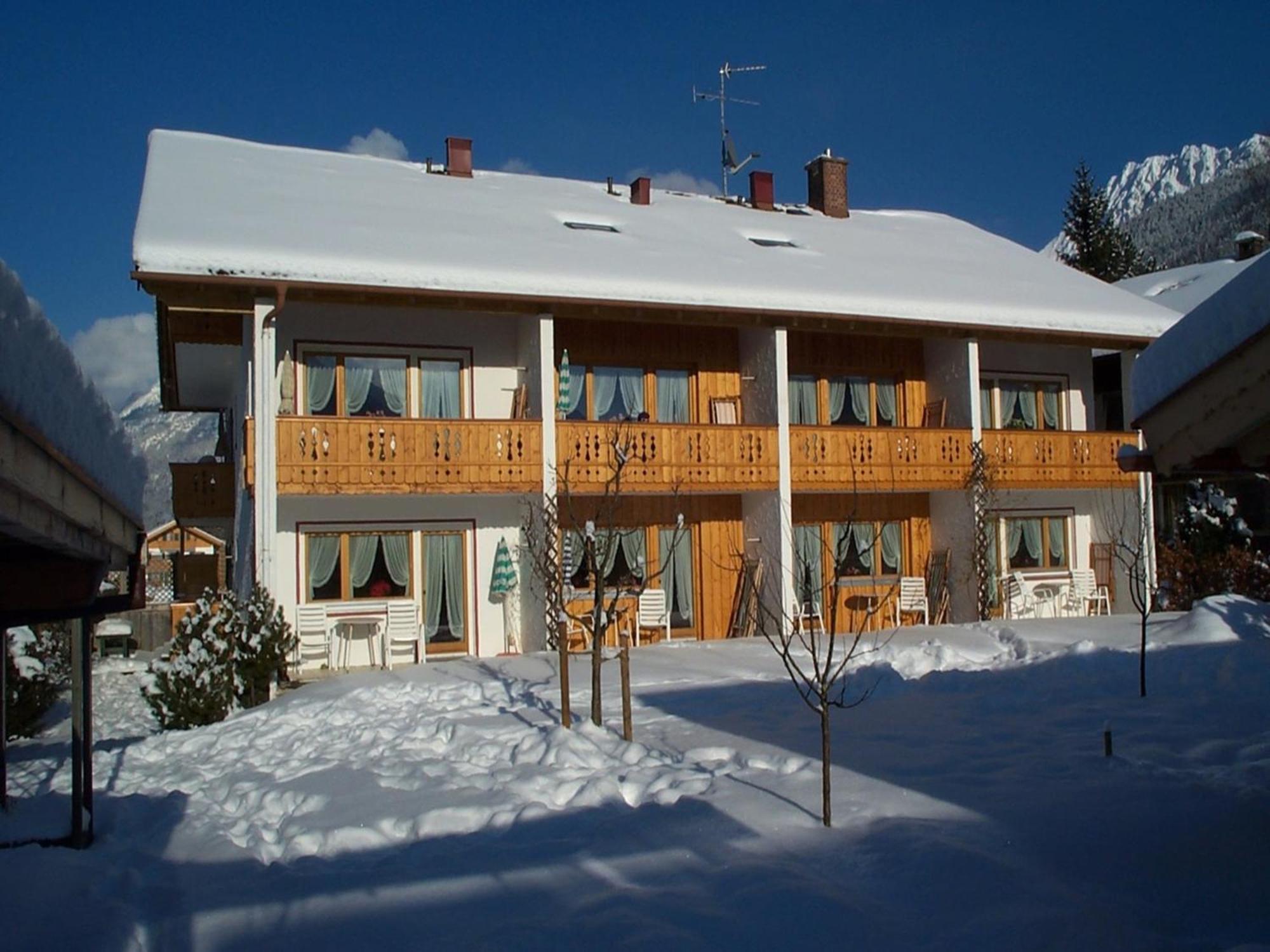 Ferienapartmenthaus Hubertushof Mittenwald Exterior foto