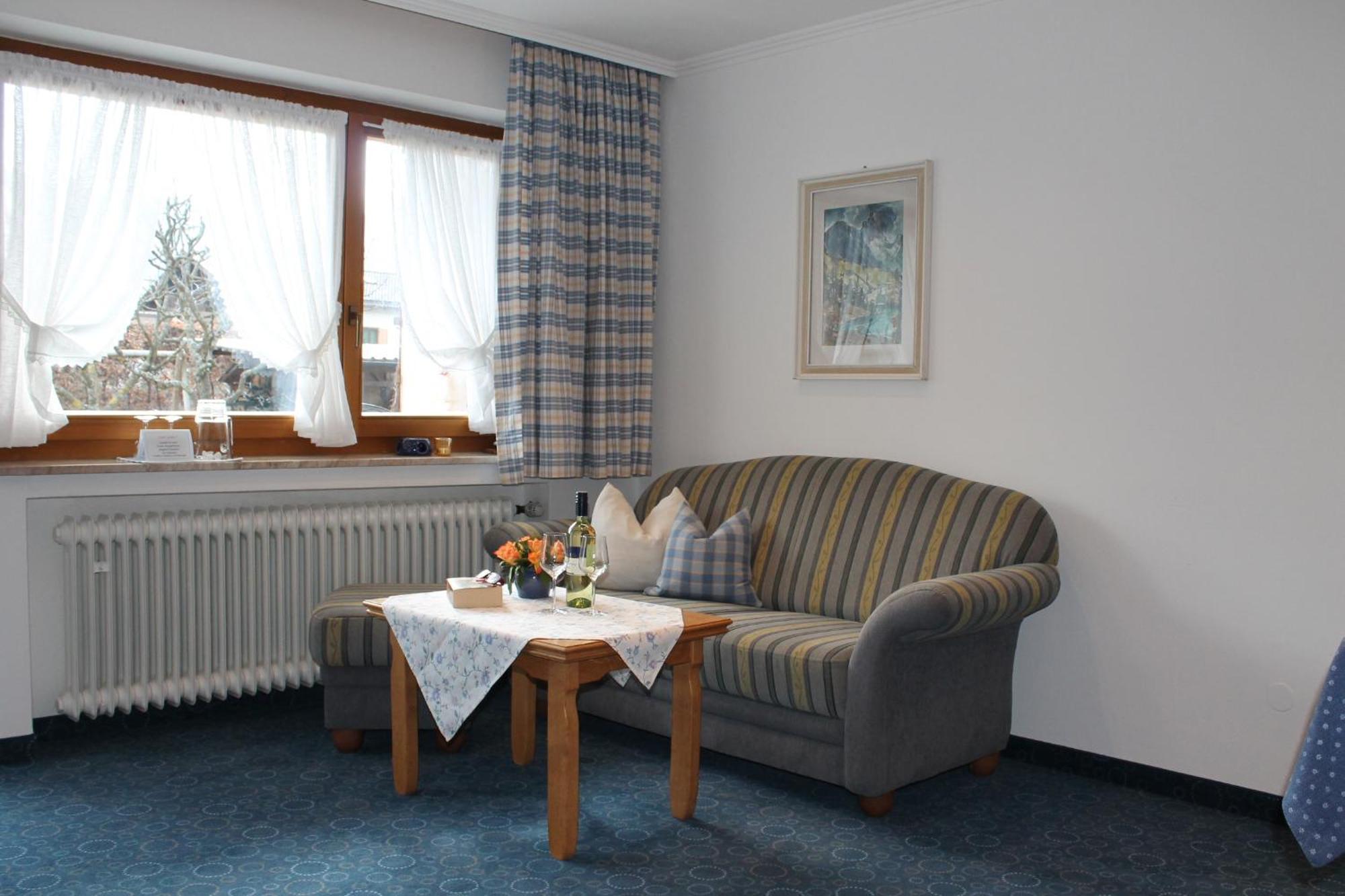 Ferienapartmenthaus Hubertushof Mittenwald Exterior foto