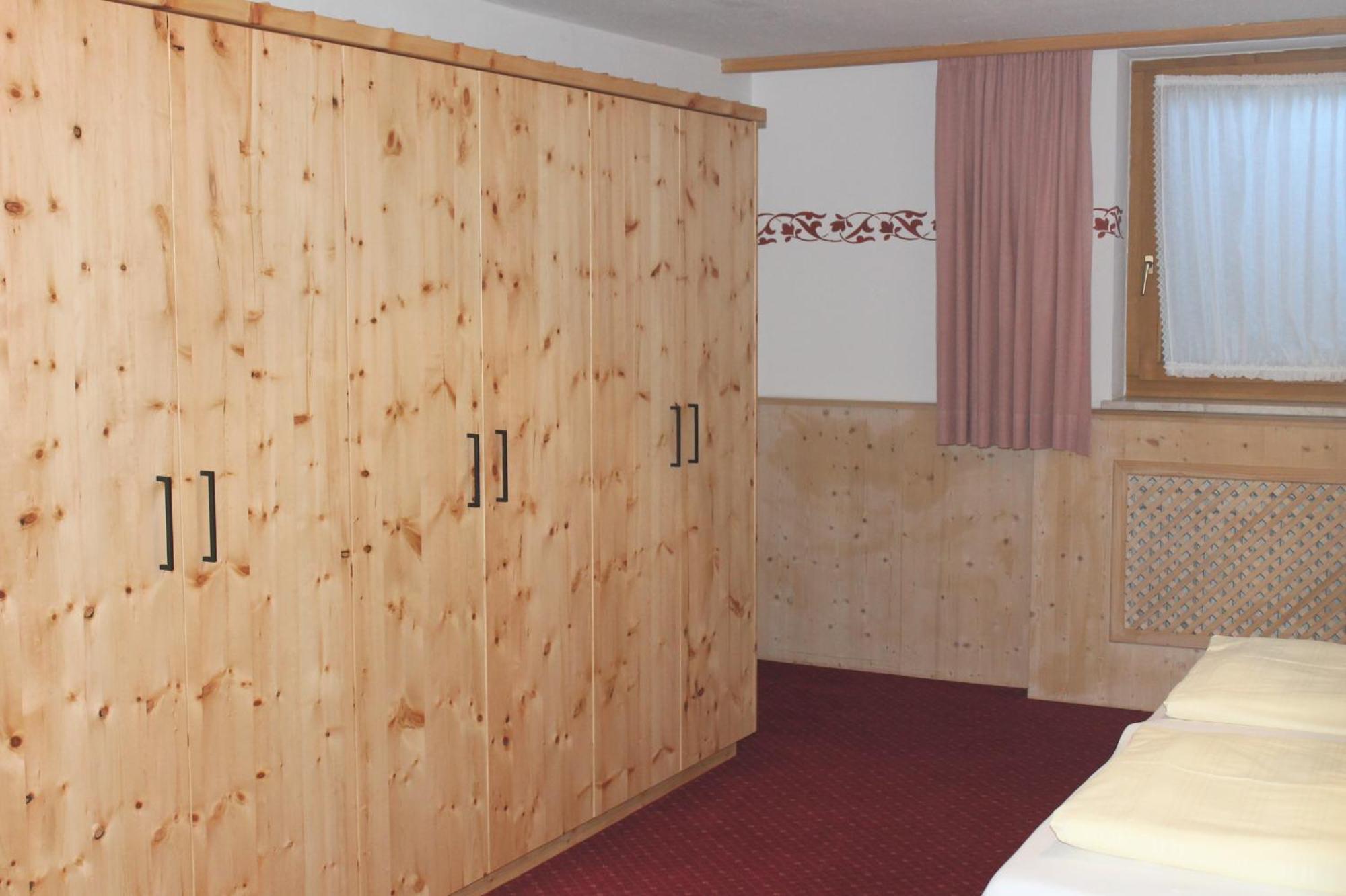 Ferienapartmenthaus Hubertushof Mittenwald Exterior foto